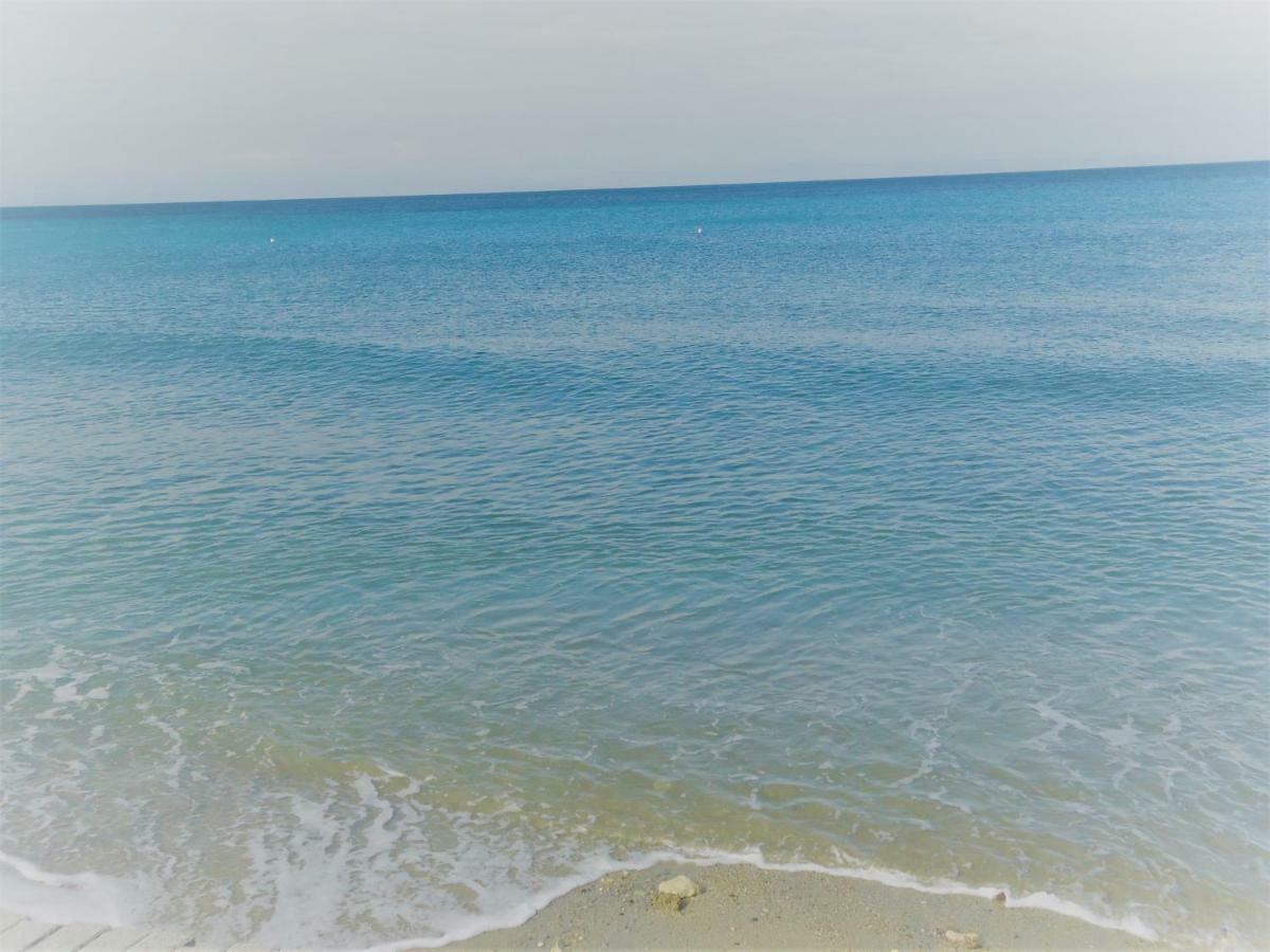 Hippocampus Beach House Поліхроно Екстер'єр фото